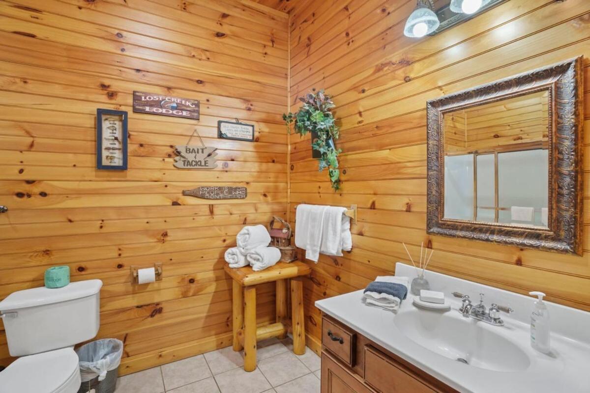 Stunning Mountain Cabin W Hot Tub Гатлинбург Экстерьер фото