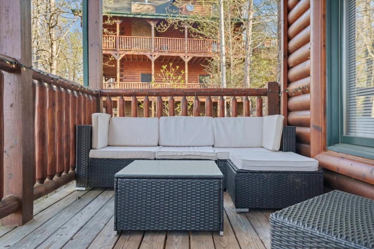 Stunning Mountain Cabin W Hot Tub Гатлинбург Экстерьер фото