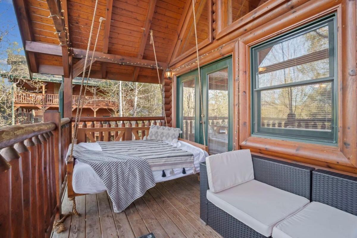 Stunning Mountain Cabin W Hot Tub Гатлинбург Экстерьер фото