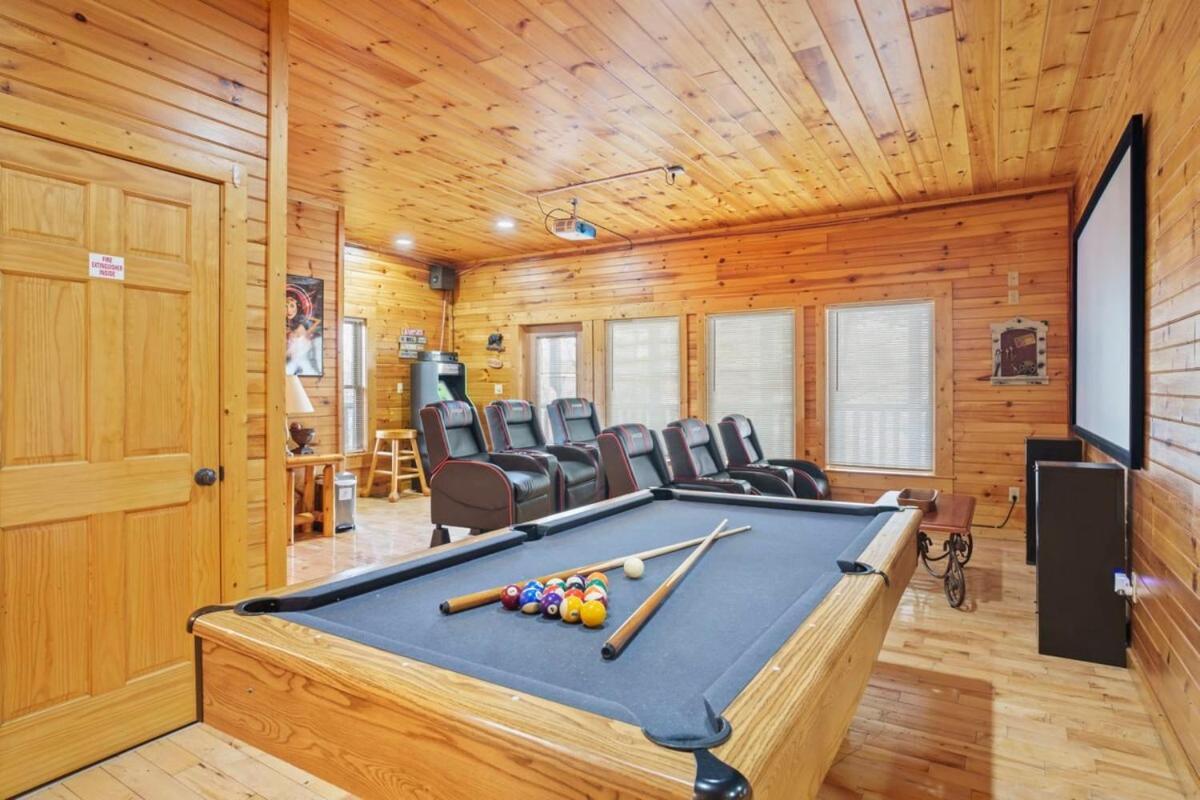 Stunning Mountain Cabin W Hot Tub Гатлинбург Экстерьер фото
