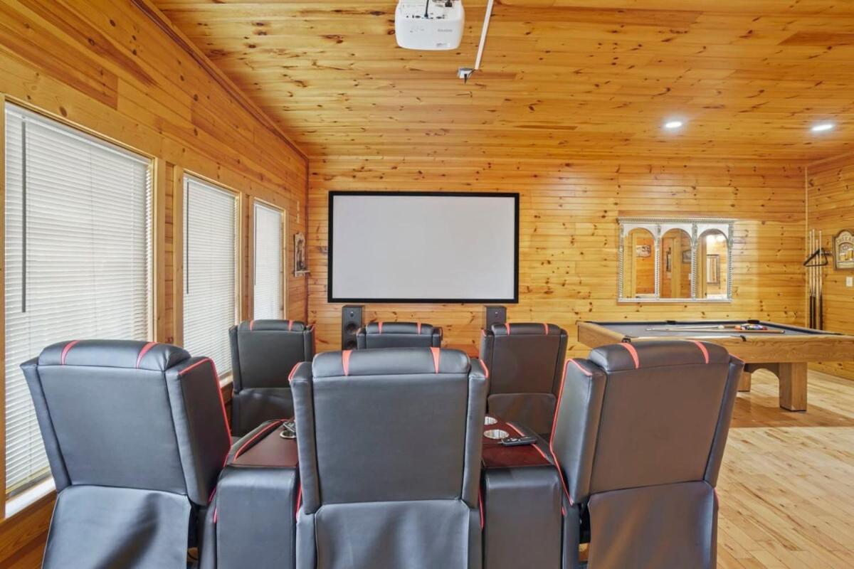 Stunning Mountain Cabin W Hot Tub Гатлинбург Экстерьер фото